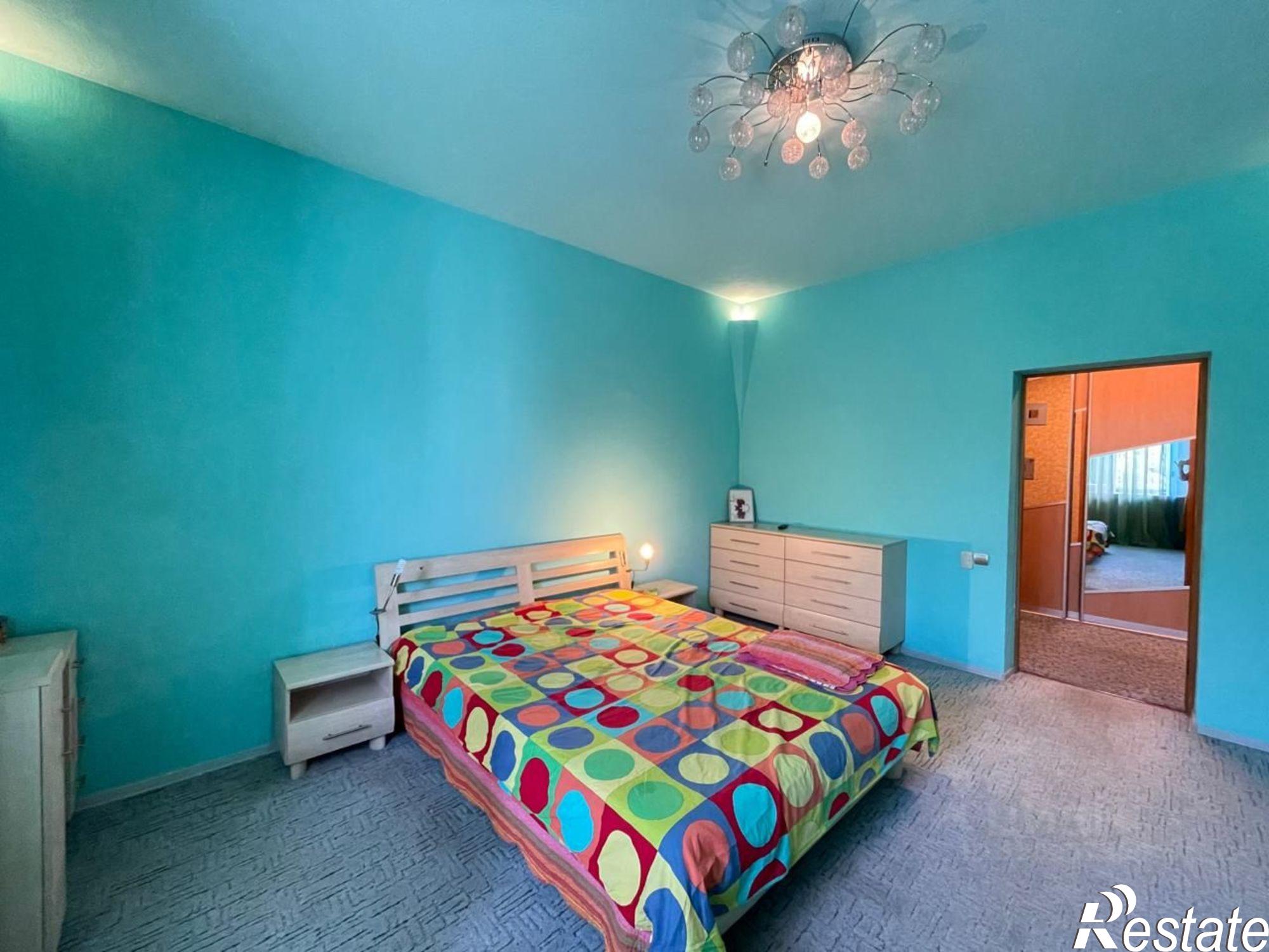 Купить квартиру за 11 000 000 рублей на улица Генерала Журбы, 4