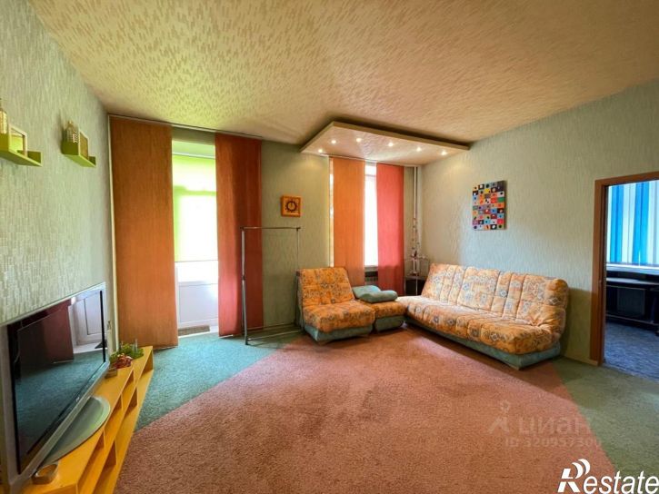 3-комн квартира улица Генерала Журбы, 4,  д. 4