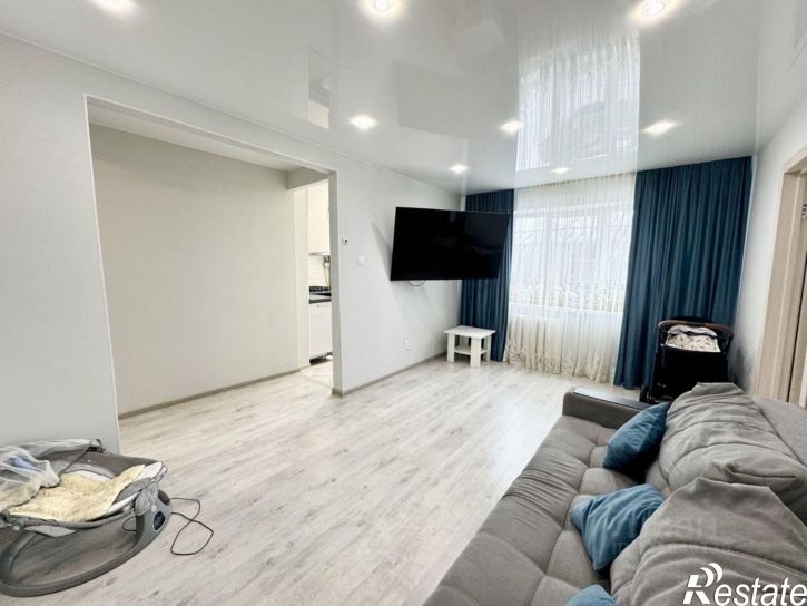 2-комн квартира ул Адмирала флота Лобова, 28,  д. 28