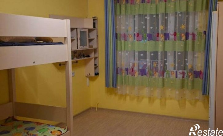 5-комн квартира улица Крупской, 64,  д. 64