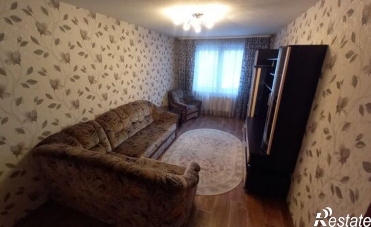 2-комн квартира улица Адмирала Флота Лобова, 45,  д. 45