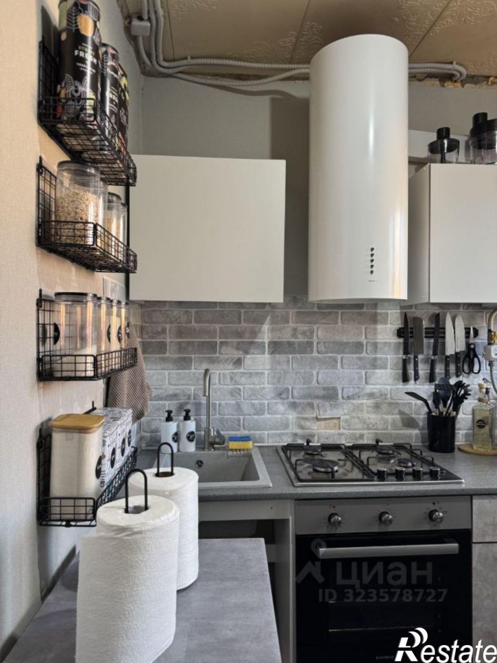 2-комн квартира ул Самойловой, 18,  д. 18