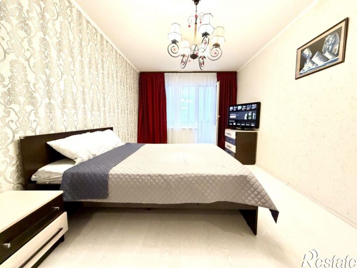 2-комн квартира улица Олега Кошевого, 12 к2,  д. 12 к2