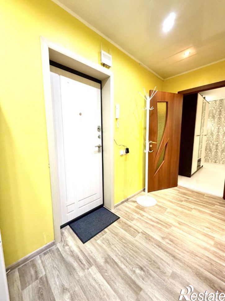 2-комн квартира улица Олега Кошевого, 12 к2,  д. 12 к2