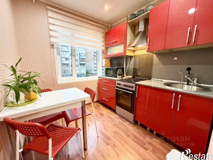 2-комн квартира улица Олега Кошевого, 12 к2,  д. 12 к2