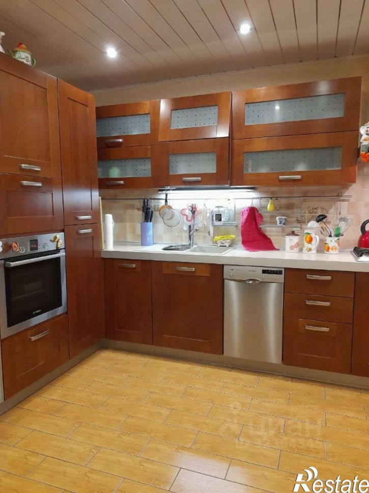 3-комн квартира Ленинградская улица, 29/5,  д. 29/5