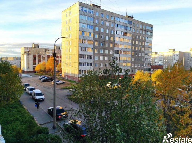 3-комн квартира Скальная улица, 10,  д. 10