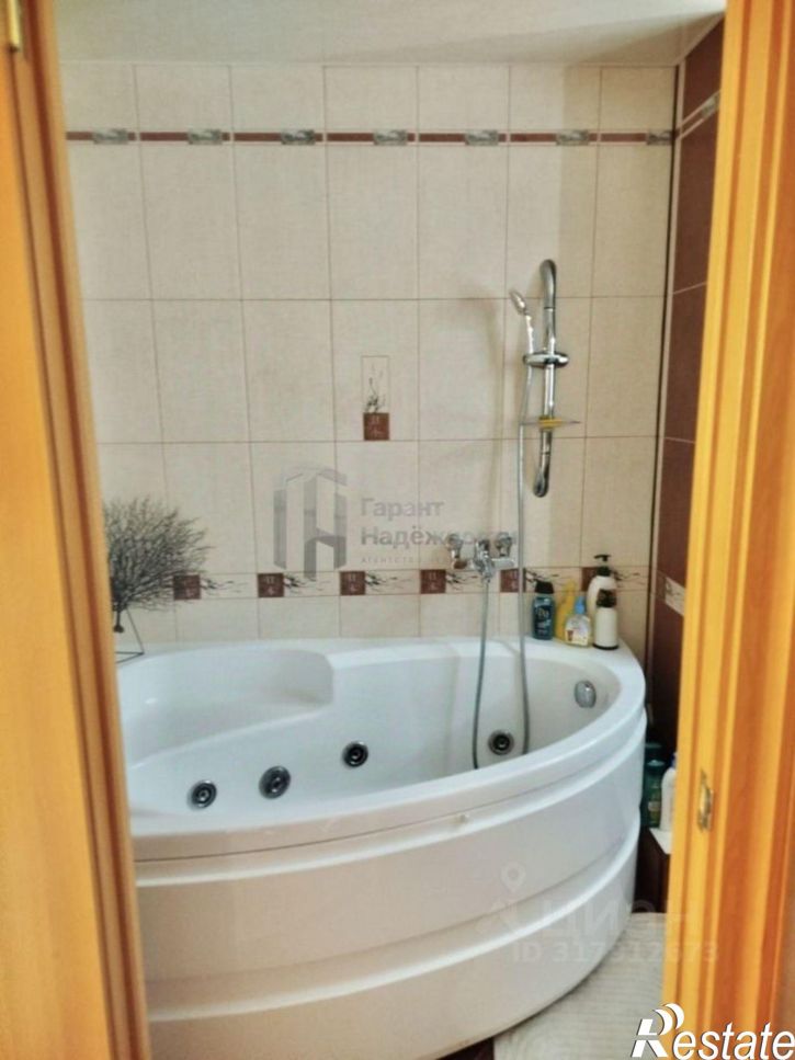 2-комн квартира Скальная улица, 13,  д. 13