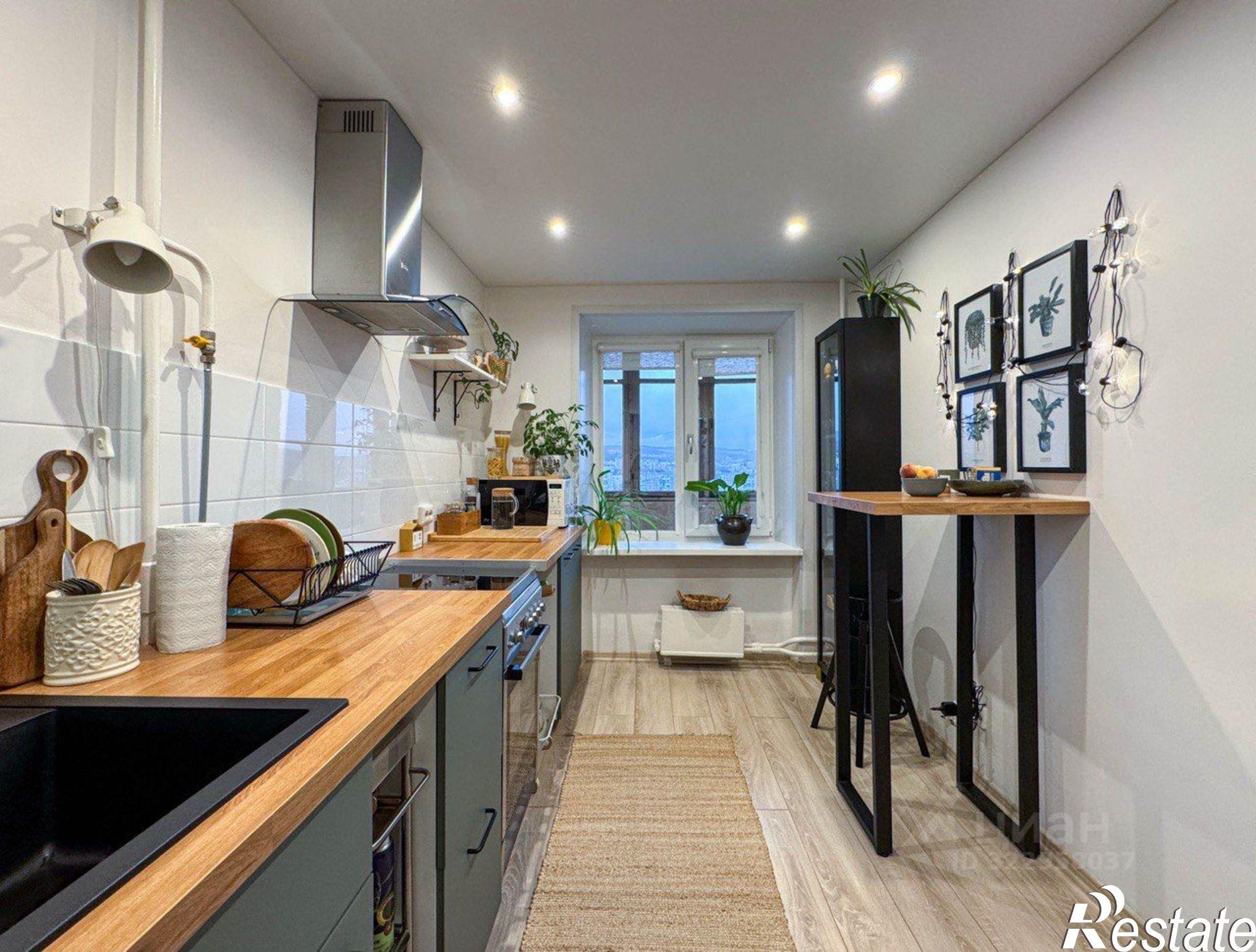 Купить квартиру за 7 500 000 рублей на Кольский пр-кт, 46