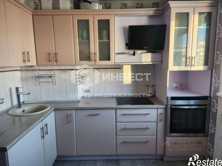 3-комн квартира ул Старостина, 35,  д. 35