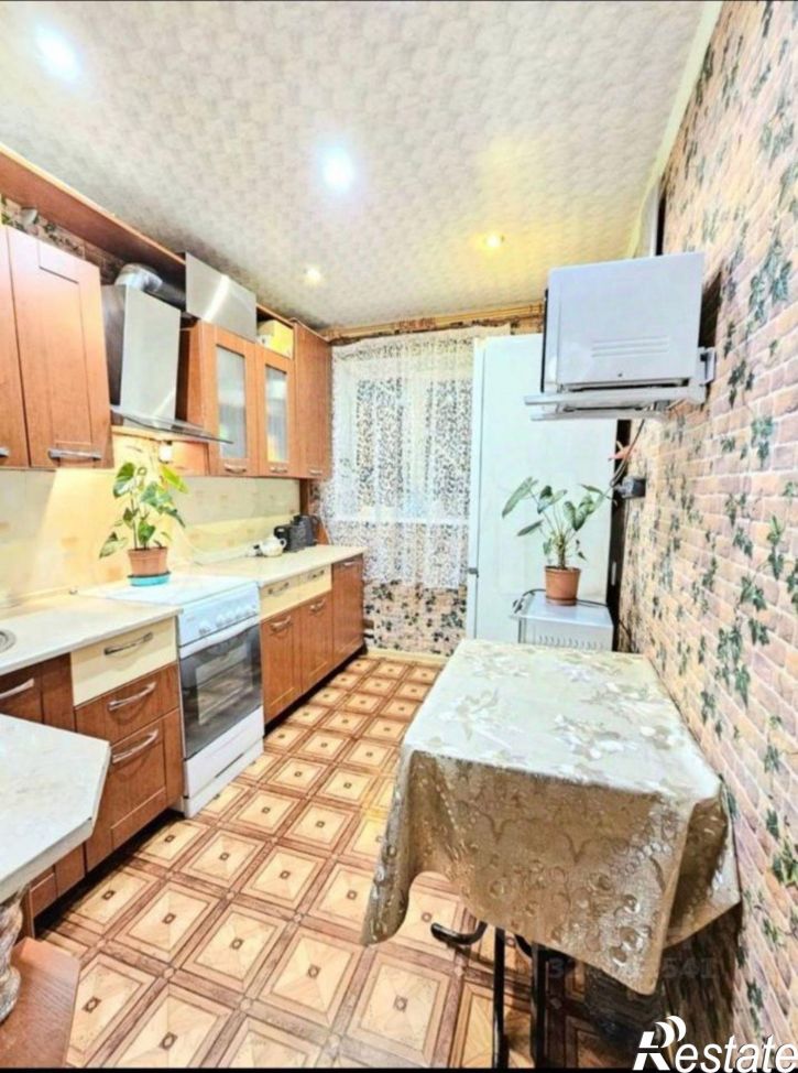 3-комн квартира ул Ломоносова, 10 1,  д. 10 1,  к. 1