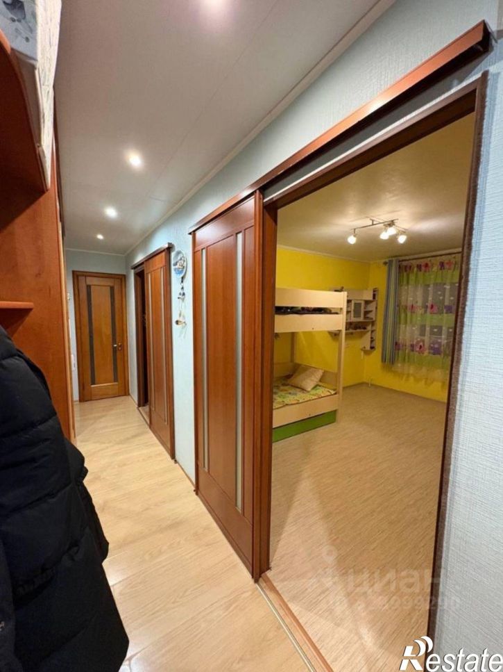 3-комн квартира улица Крупской, 64,  д. 64