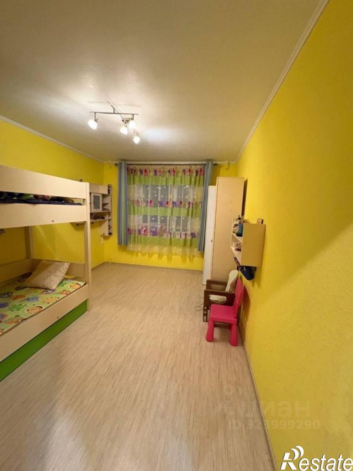 3-комн квартира улица Крупской, 64,  д. 64