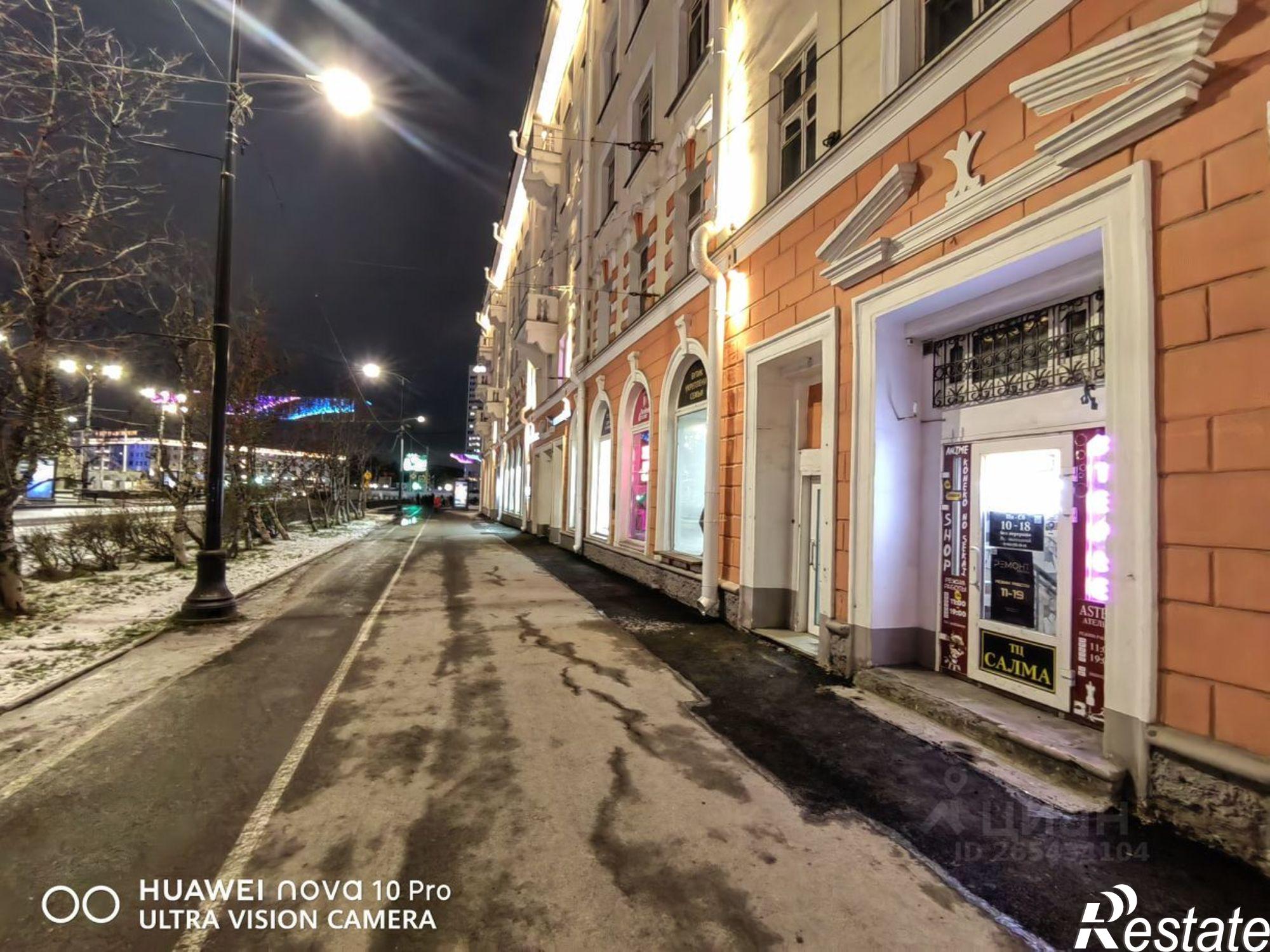 Сдать торговое помещение за 36 600 рублей на проспект Ленина