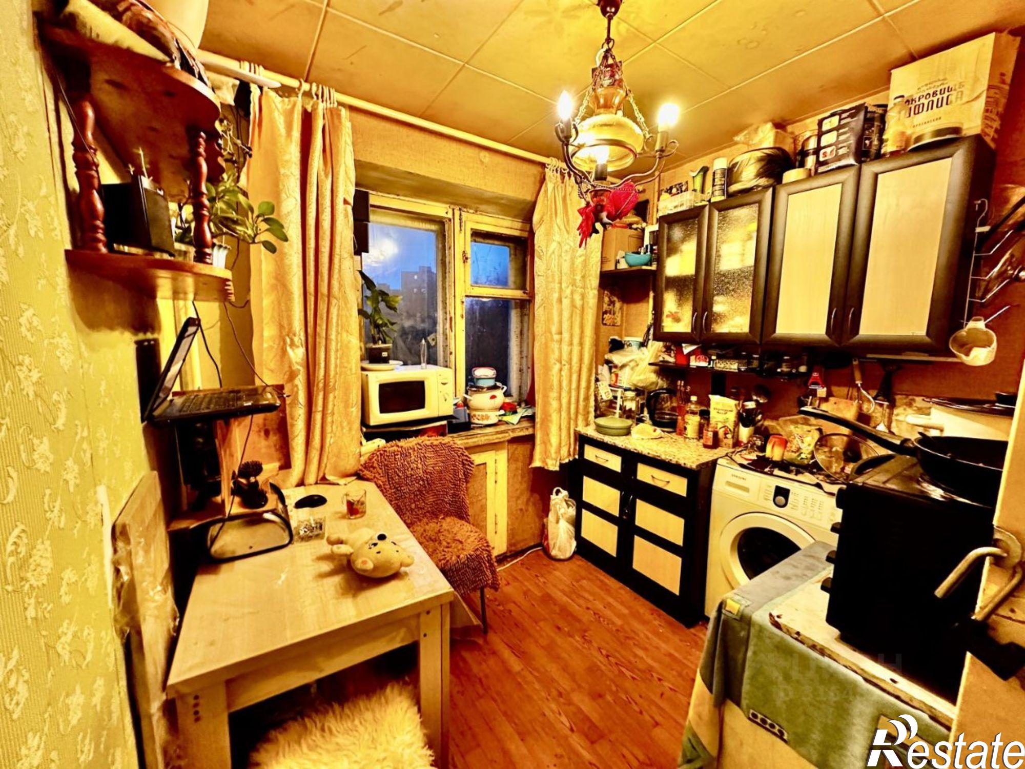 Купить комнату за 1 190 000 рублей на улица Александрова, 8