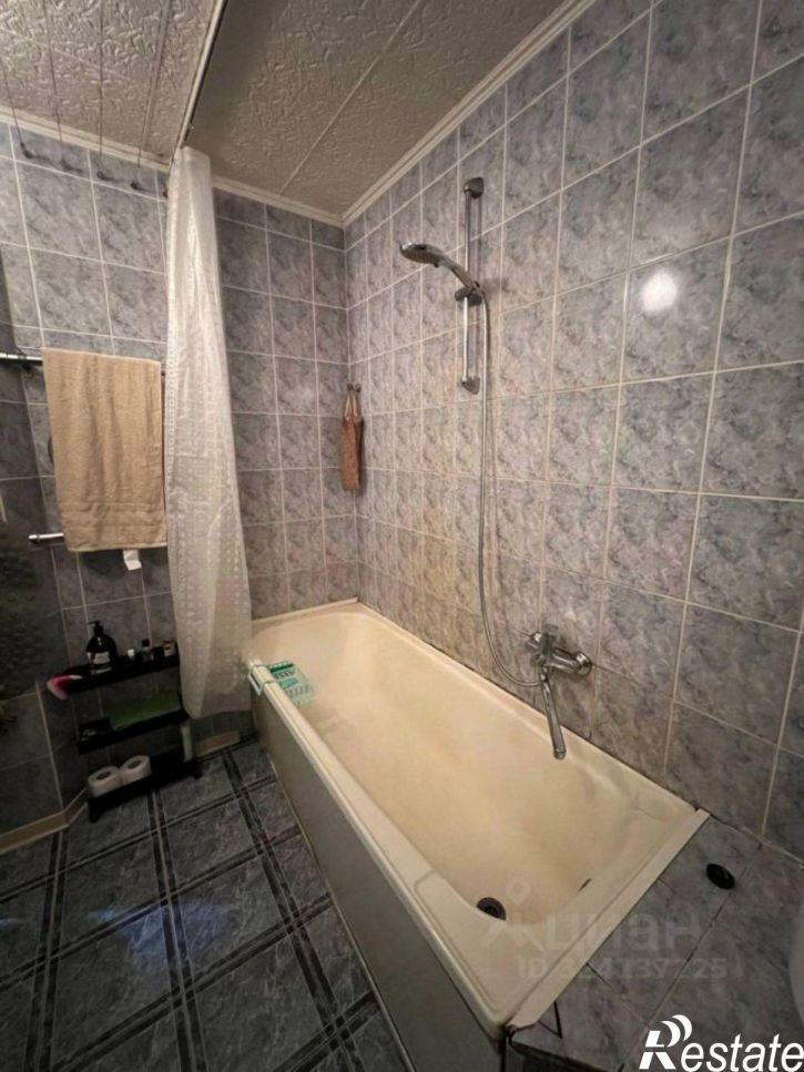 4-комн квартира улица Шабалина, 1,  д. 1