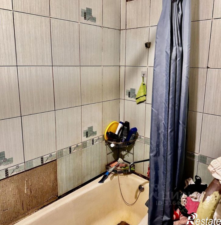 Комната улица Александрова, 8,  д. 8