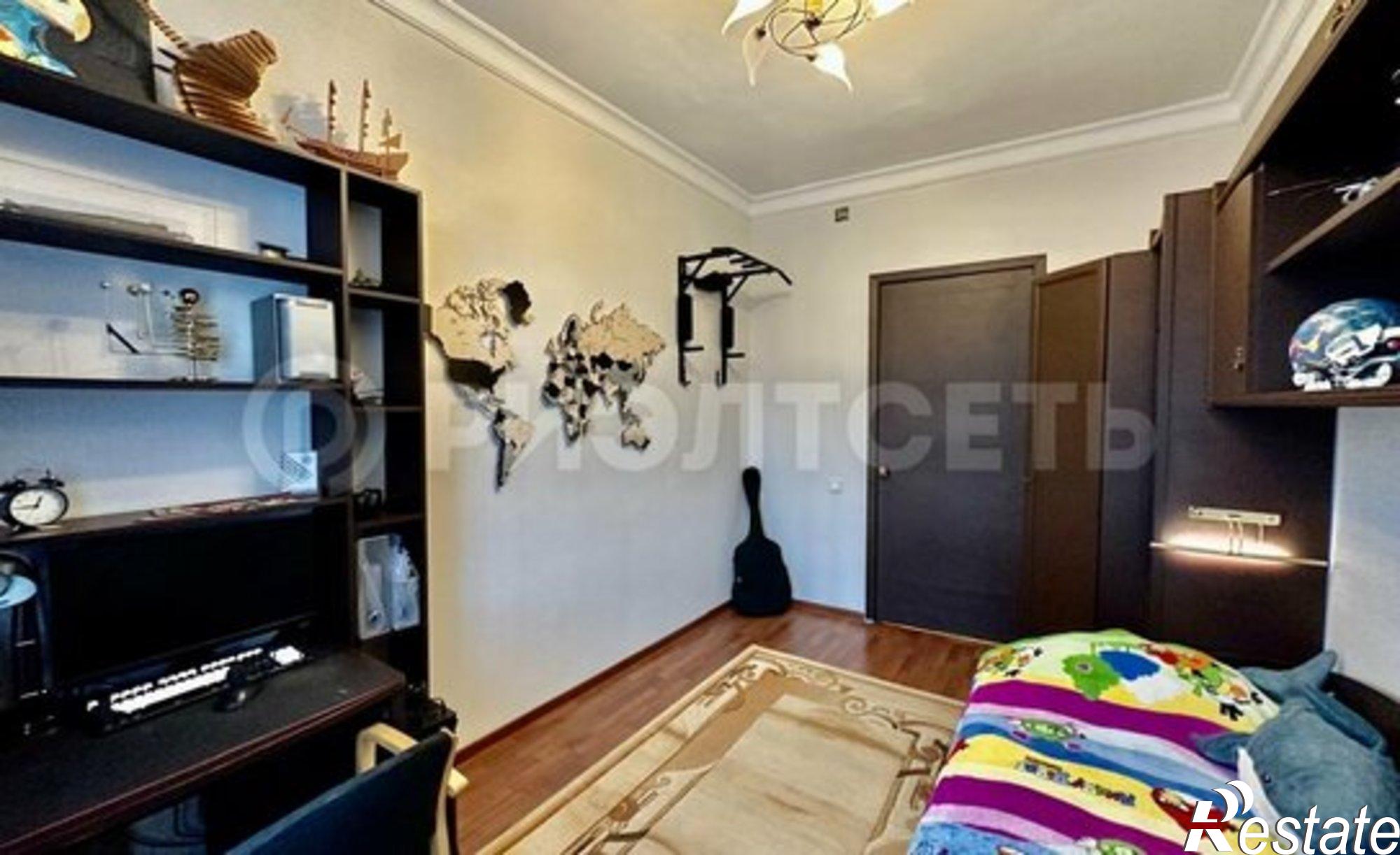 Купить квартиру за 8 000 000 рублей на улица Адмирала Флота Лобова, 49/17