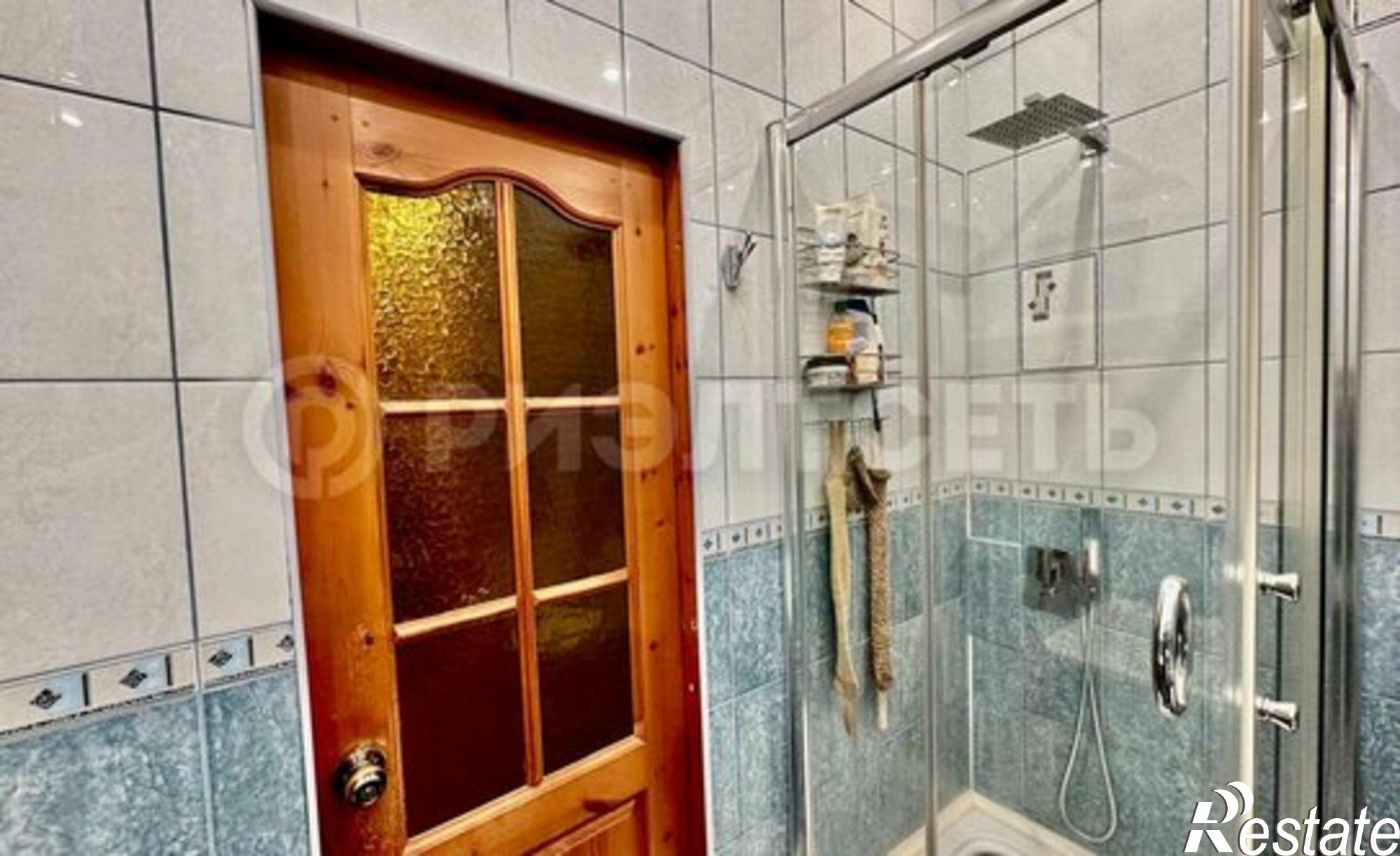 Купить квартиру за 8 000 000 рублей на улица Адмирала Флота Лобова, 49/17