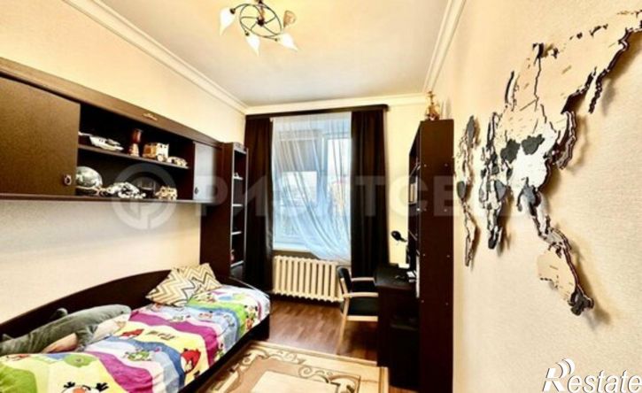 2-комн квартира улица Адмирала Флота Лобова, 49/17,  д. 49/17