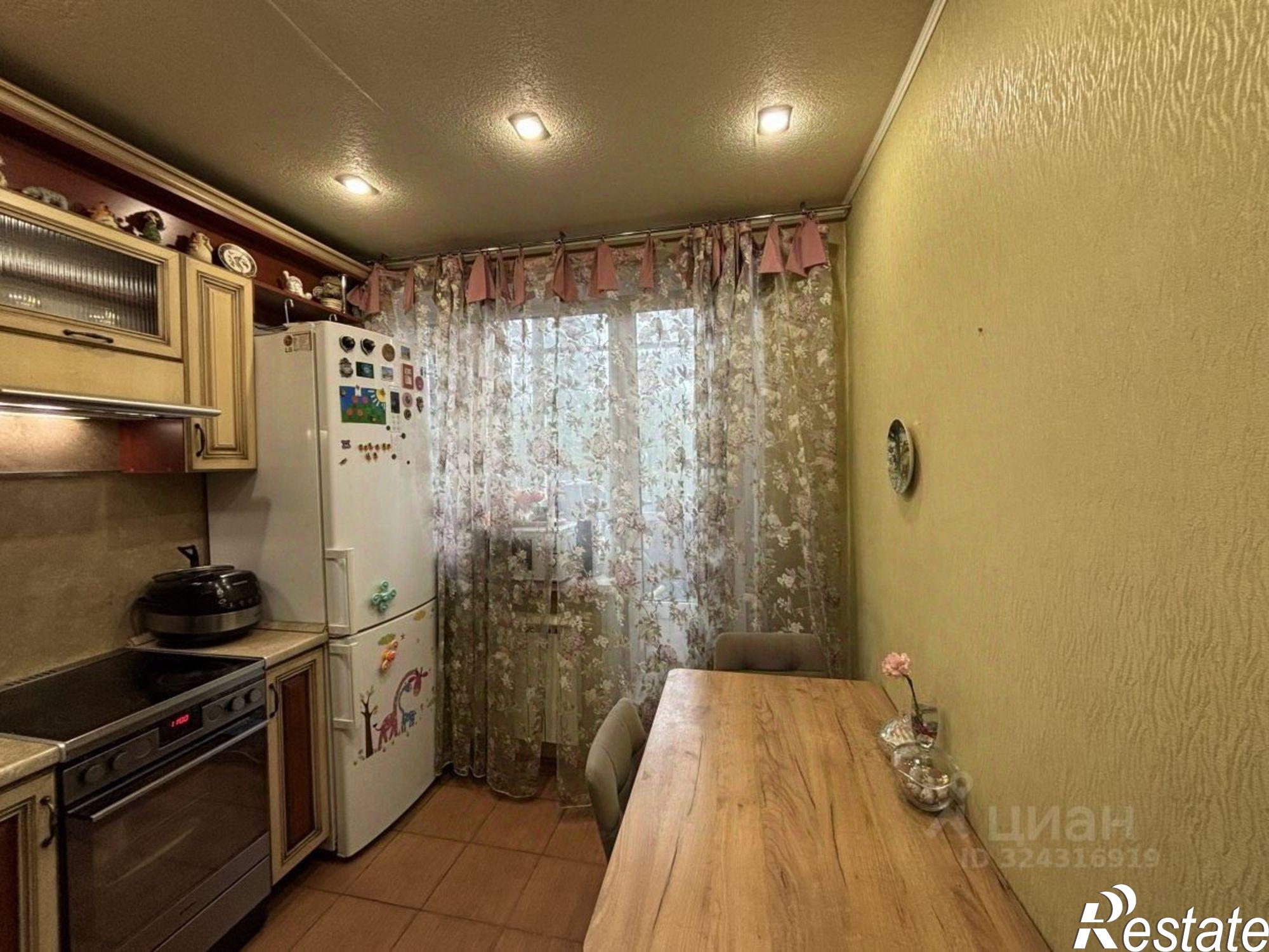 Купить квартиру за 4 800 000 рублей на улица Адмирала Флота Лобова, 31 к1