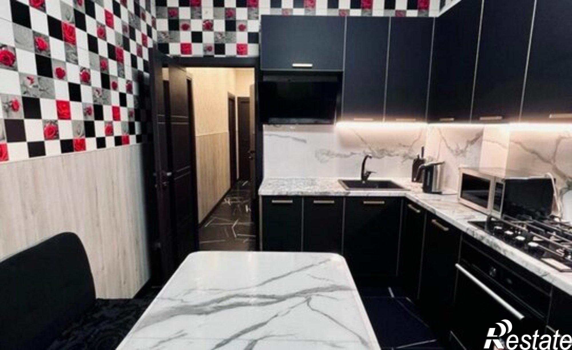 Купить квартиру за 10 500 000 рублей на улица Володарского, 13