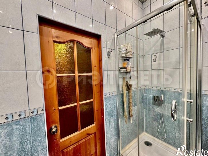 2-комн квартира улица Адмирала Флота Лобова, 49/17,  д. 49/17