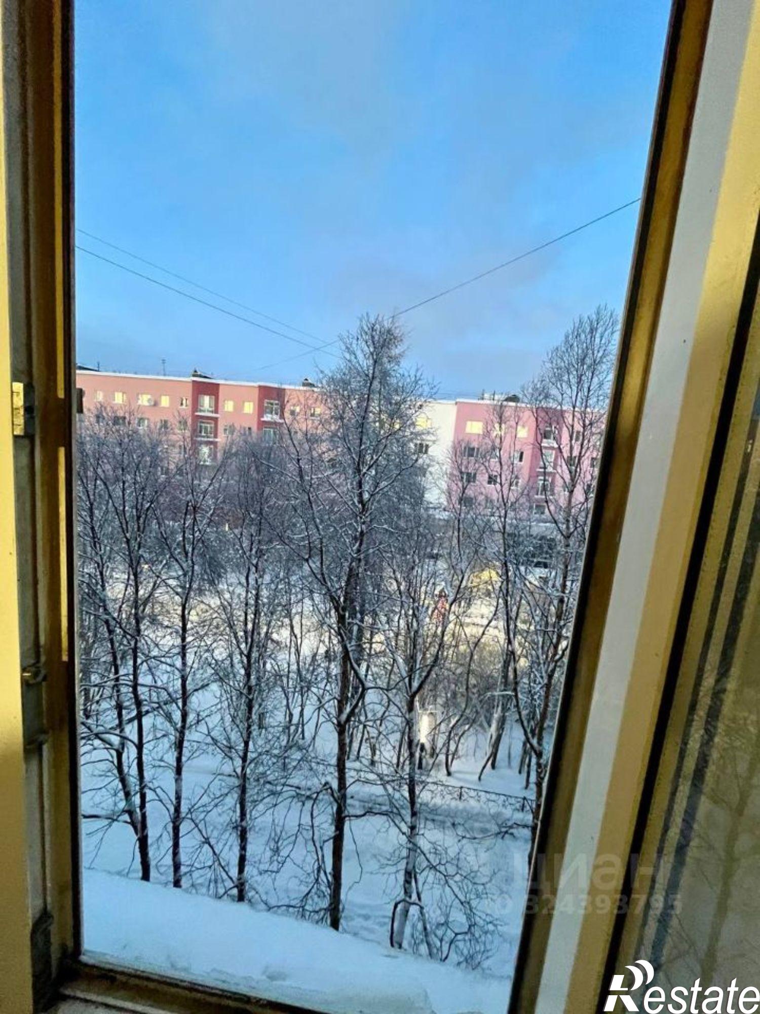 Купить квартиру за 4 000 000 рублей на Театральный б-р, 11