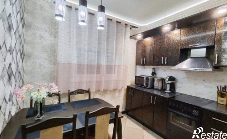 3-комн квартира ул Кильдинская, 11,  д. 11