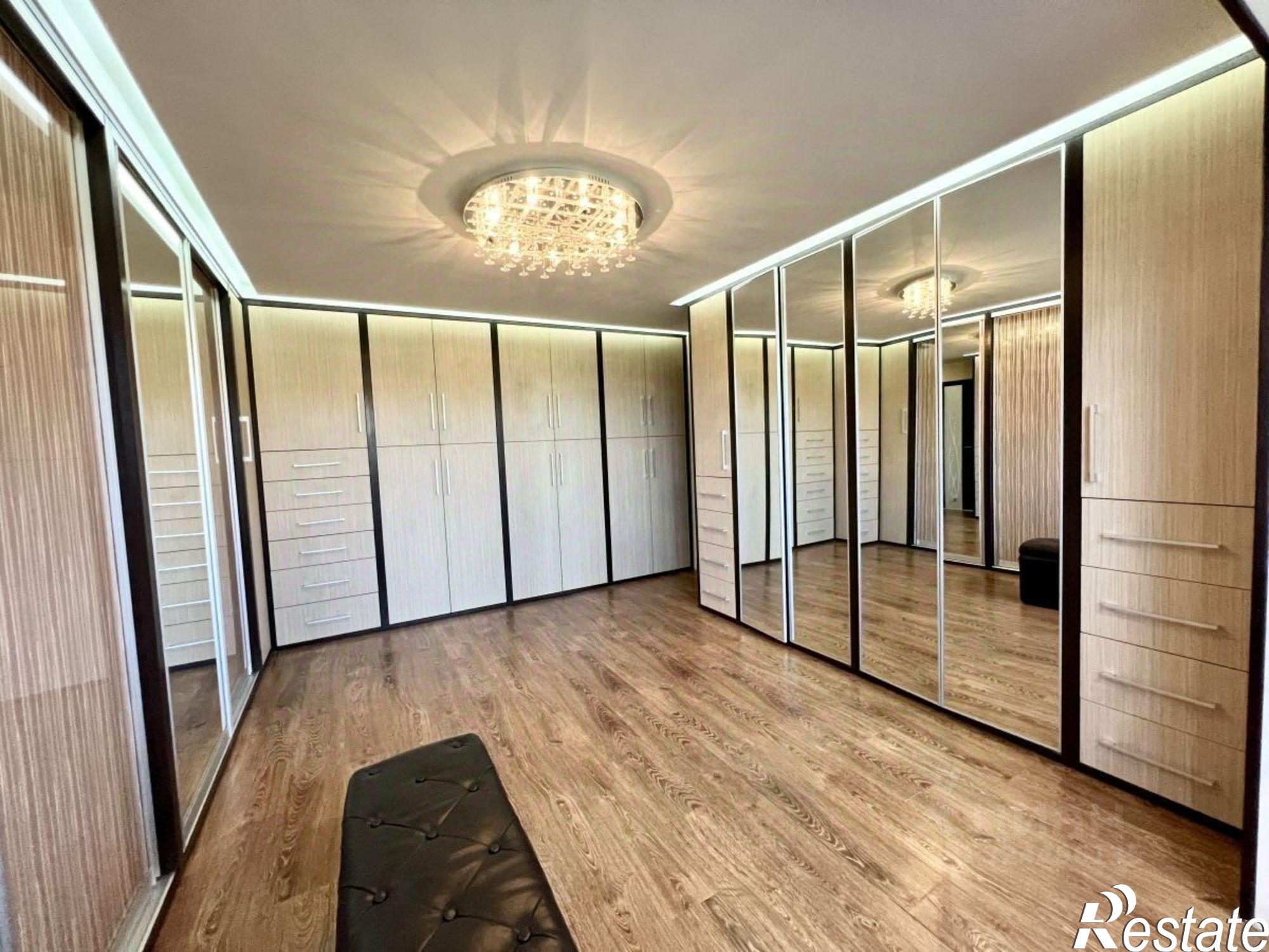 Купить квартиру за 15 500 000 рублей на пр-кт Ленина, 25