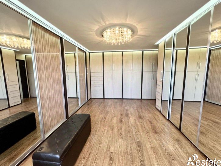 4-комн квартира пр-кт Ленина, 25,  д. 25