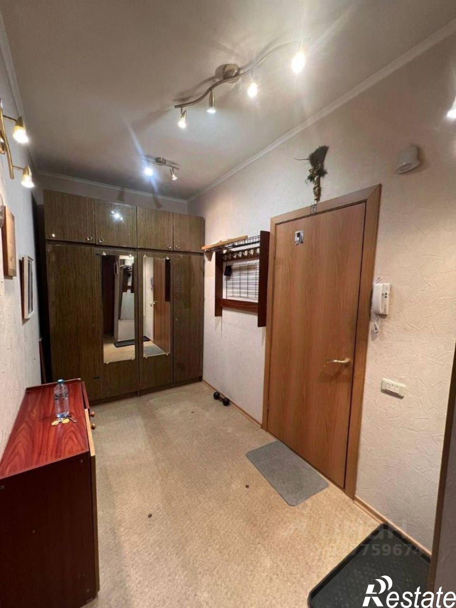 Сдать квартиру за 25 000 рублей на Кольский пр-кт, 19