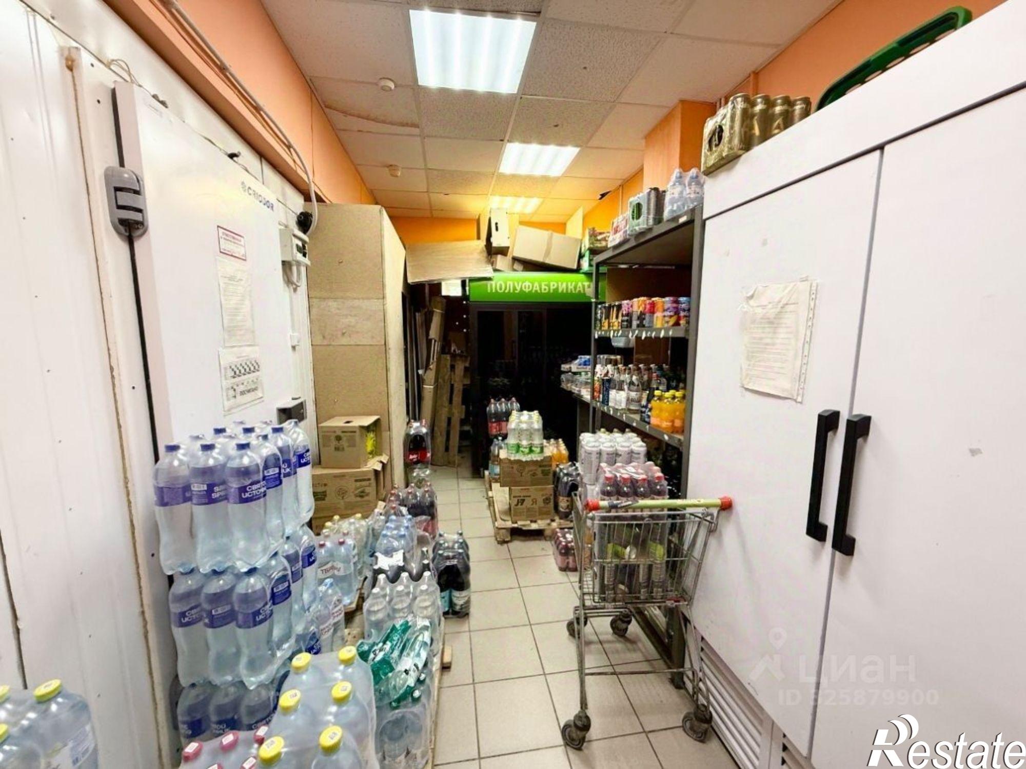 Купить торговое помещение за 25 000 100 рублей на Скальная улица, 8