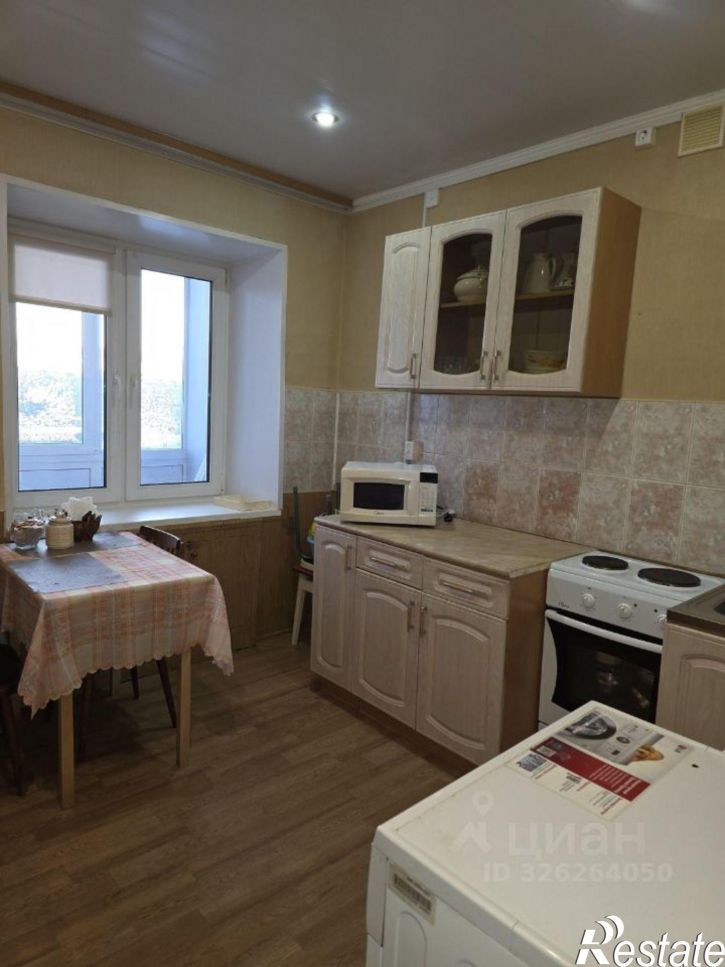 1-комн квартира ул Адмирала флота Лобова, 27 2,  д. 27 2,  к. 2