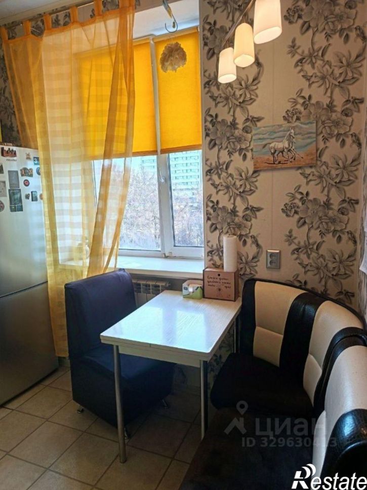 2-комн квартира ул Коминтерна, 11/2,  д. 11/2