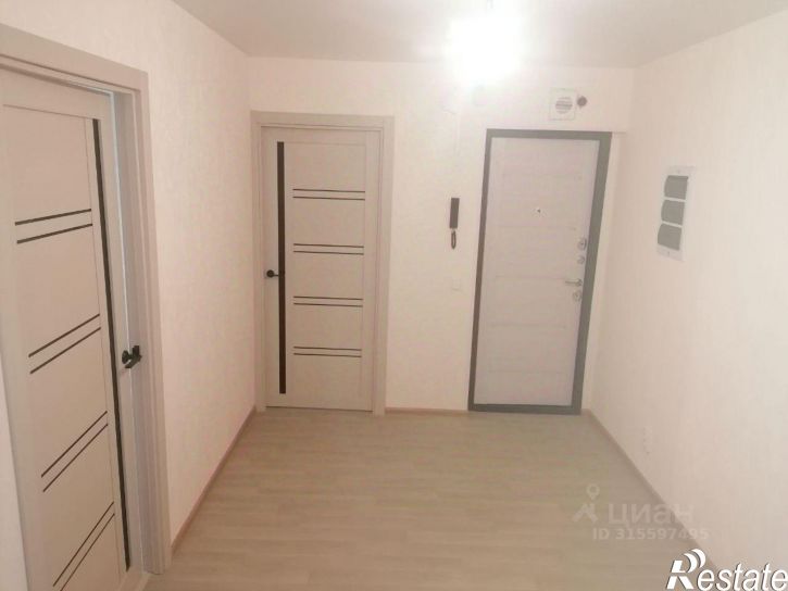 3-комн квартира улица Анатолия Бредова, 9,  д. 9