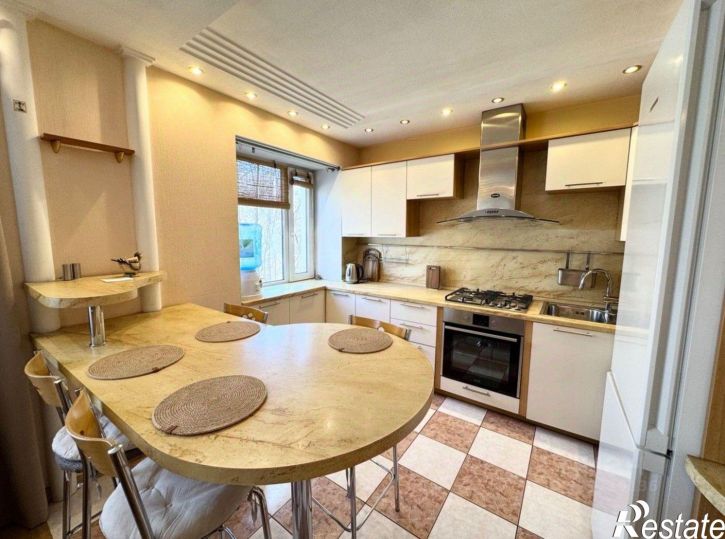 3-комн квартира улица Челюскинцев, 30А,  д. 30А