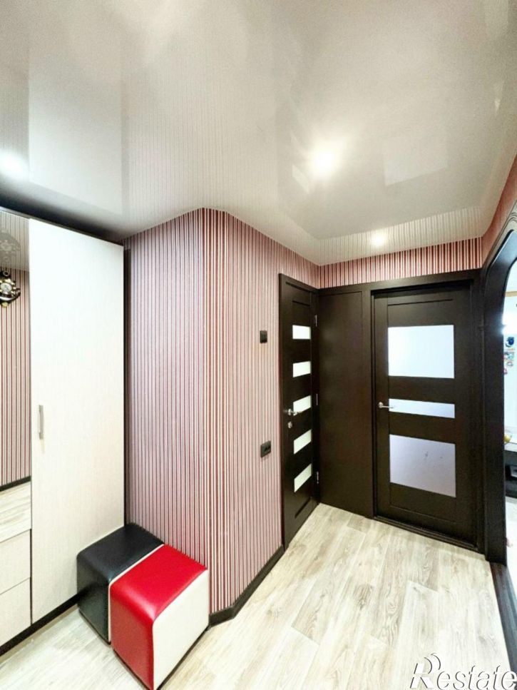 5-комн квартира улица Капитана Пономарёва, 9 к5,  д. 9 к5