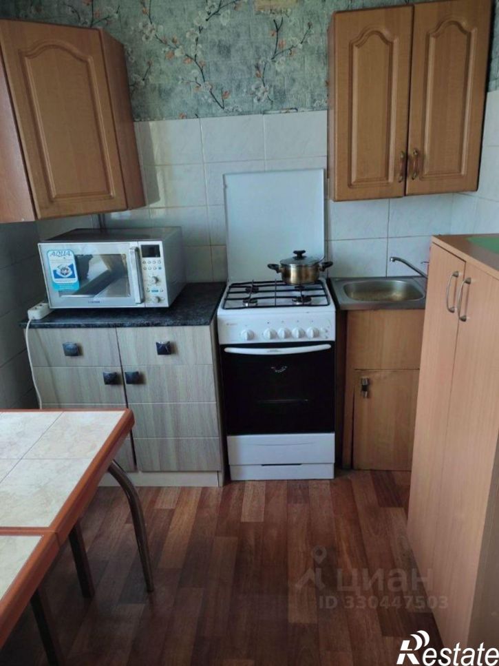2-комн квартира проспект Героев-североморцев, 9 к1,  д. 9 к1