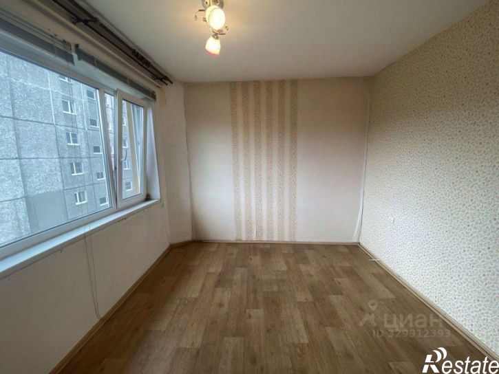 4-комн квартира ул Аскольдовцев, 27,  д. 27
