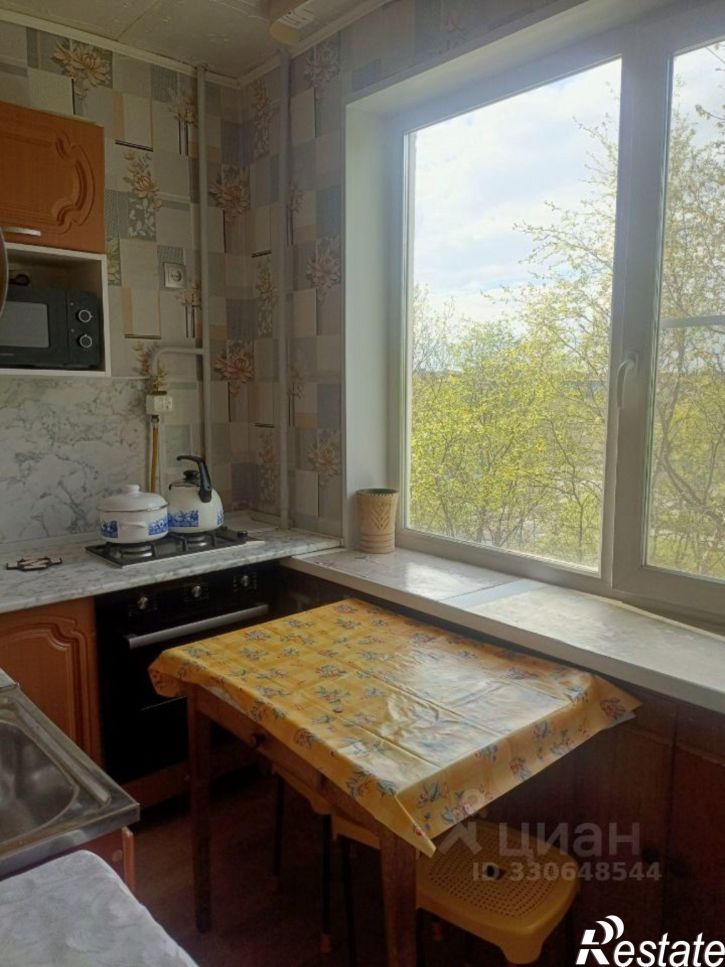 2-комн квартира пр-кт Героев-североморцев, 65,  д. 65