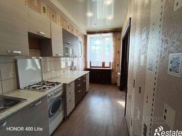 3-комн квартира ул Шмидта, 33/2,  д. 33/2