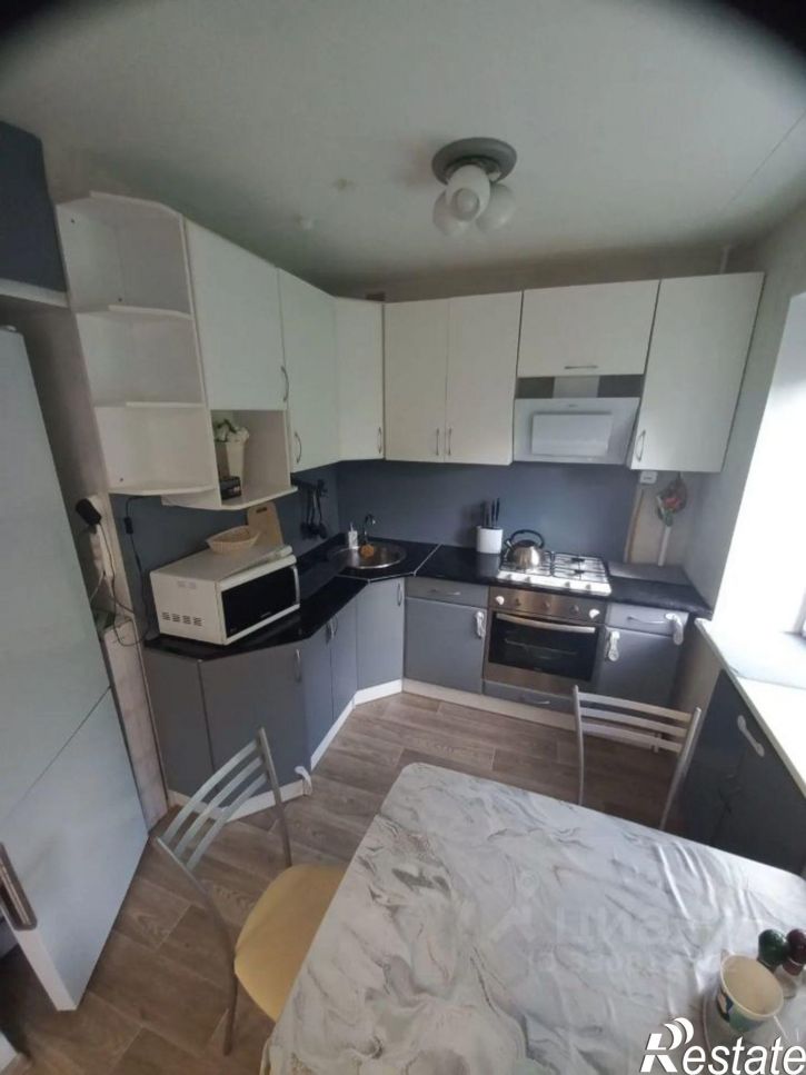 2-комн квартира ул Капитана Буркова, 21,  д. 21