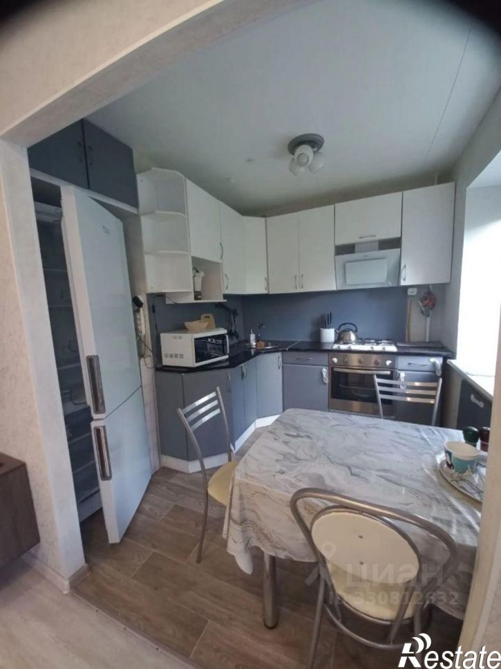 2-комн квартира ул Капитана Буркова, 21,  д. 21