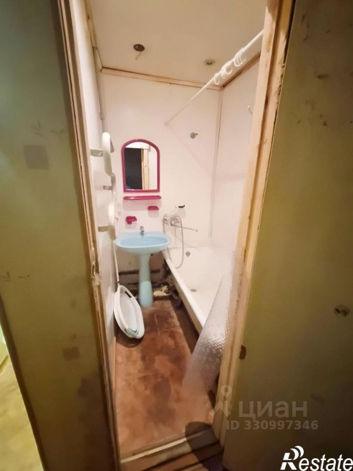 2-комн квартира пр-кт Героев-североморцев, 69,  д. 69