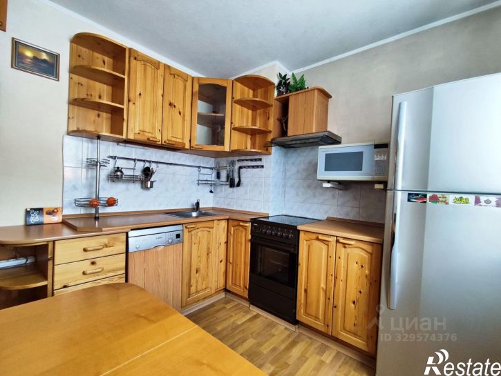 3-комн квартира улица Маклакова, 37,  д. 37