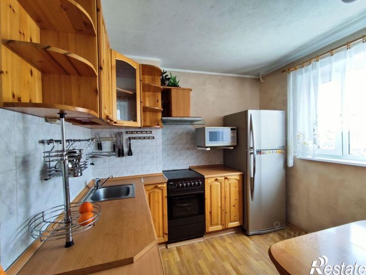 3-комн квартира улица Маклакова, 37,  д. 37