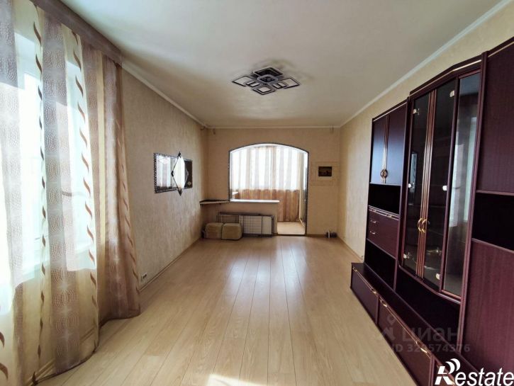 3-комн квартира улица Маклакова, 37,  д. 37