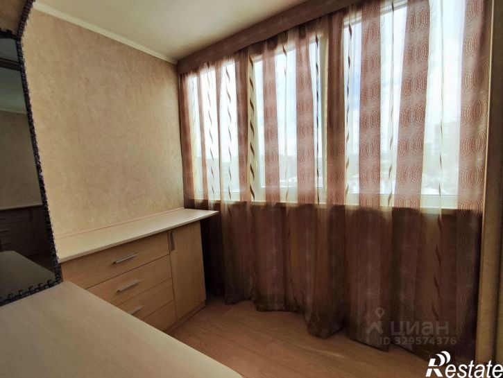 3-комн квартира улица Маклакова, 37,  д. 37