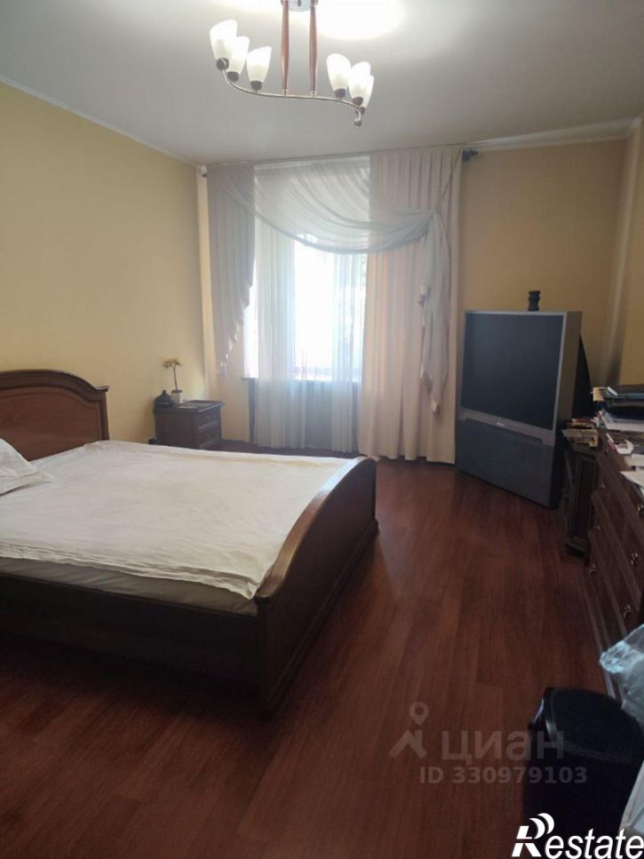 3-комн квартира Октябрьская улица, 21,  д. 21
